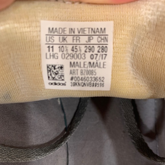 Adidas suede sneakers size 11 - Picture 4 of 5